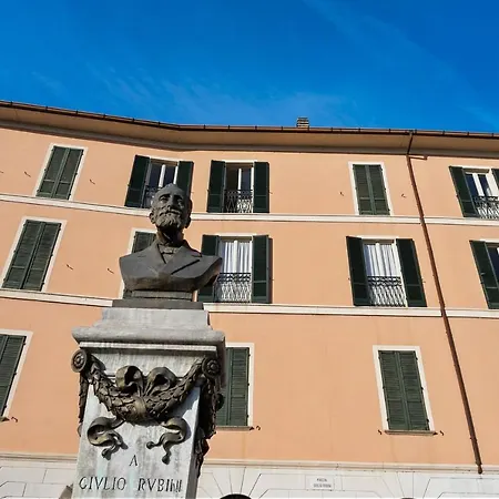 Piazzetta Lake View Apartment Dongo